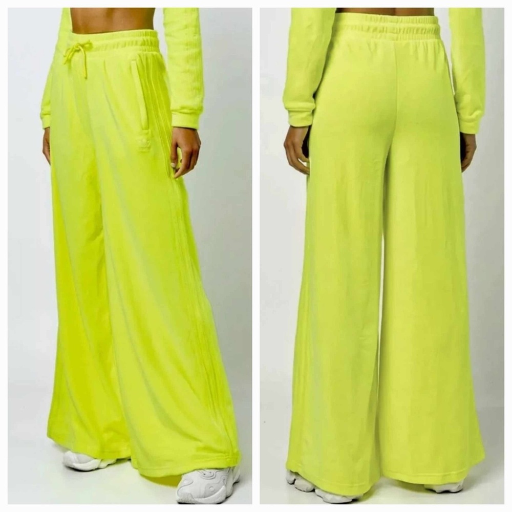 ADIDAS x JEREMY SCOTT WIDE-LEG VELOUR TRACK PANTS - Sz SMALL
